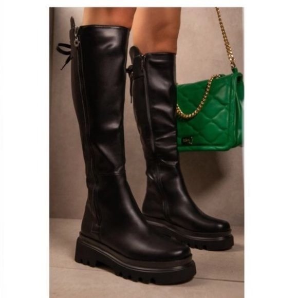 Shoes - !! NEW !! Black Knee High Side Zip Combat Boots